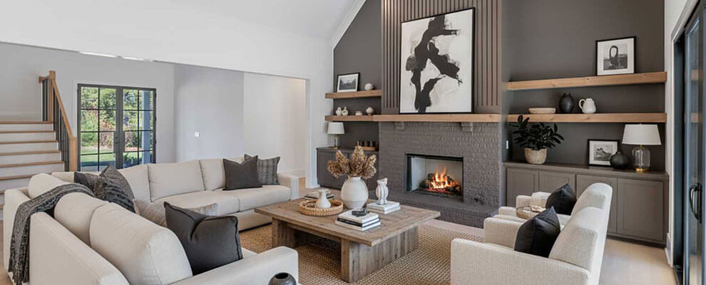 636-arnold-mill_living_staged_v1_990x400_web